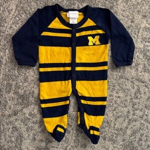 Two Feet Ahead University of Michigan Footed Creeper